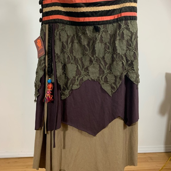 Handmade Renaissance skirt - Picture 7 of 9